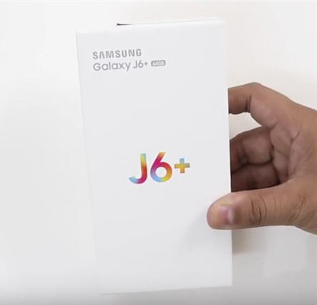 محتويات علبة Samsung Galaxy J6 Plus