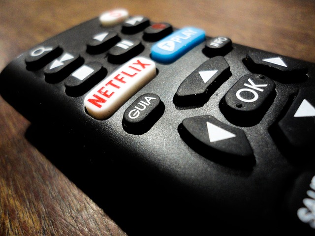 كيفية مشاهدة Netflix على التلفزيون – 5 طرق