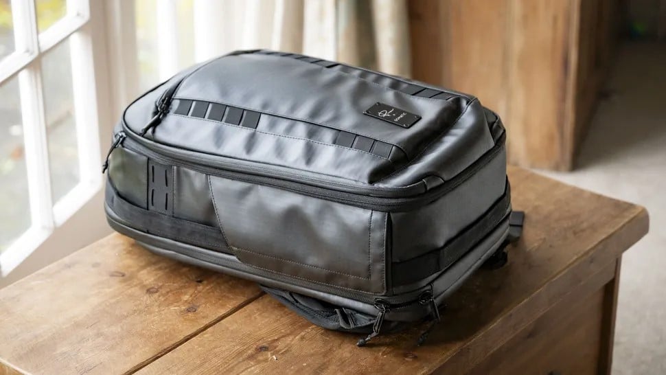 شنطة الكاميرا Gomatic McKinnon Camera Pack 35L